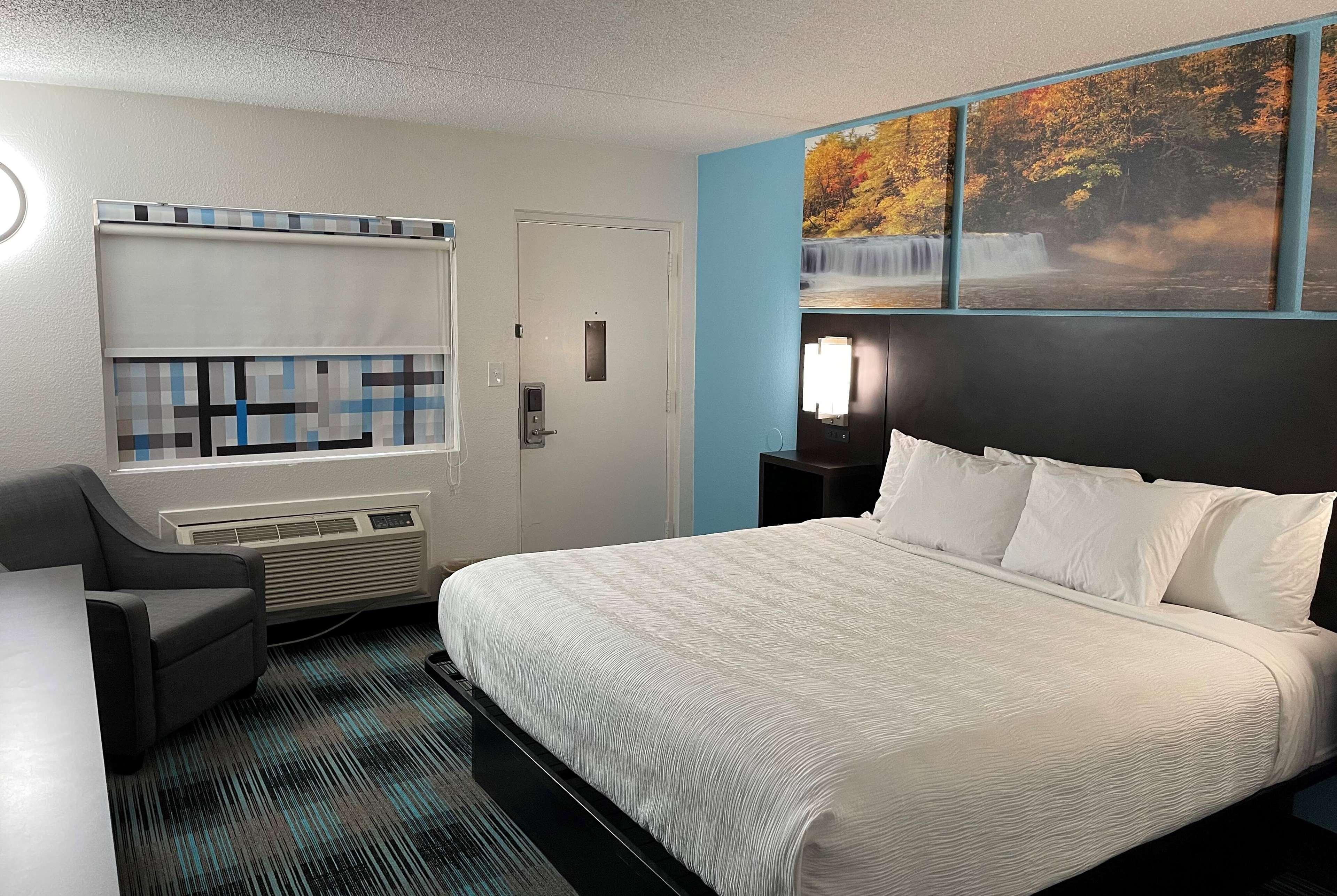 Days Inn By Wyndham Calhoun Ga I-75 And Us-41 Εξωτερικό φωτογραφία