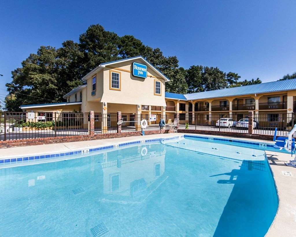 Days Inn By Wyndham Calhoun Ga I-75 And Us-41 Ανέσεις φωτογραφία